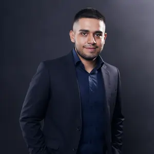 Analyst 5